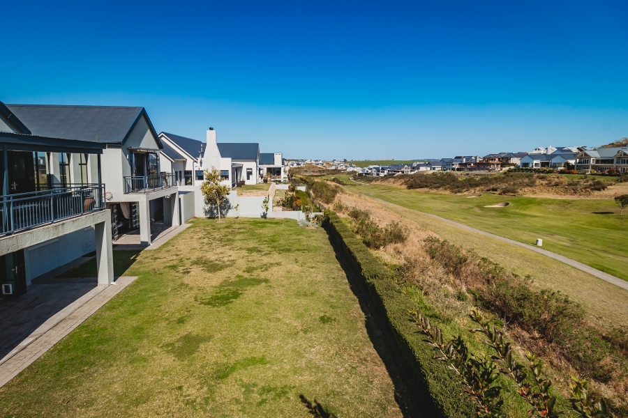 4 Bedroom Property for Sale in Kingswood Golf Estate Western Cape